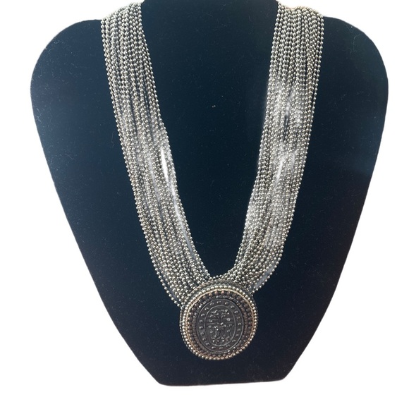 Elegant Silver Beaded Necklace Set - Picture 2 of 2